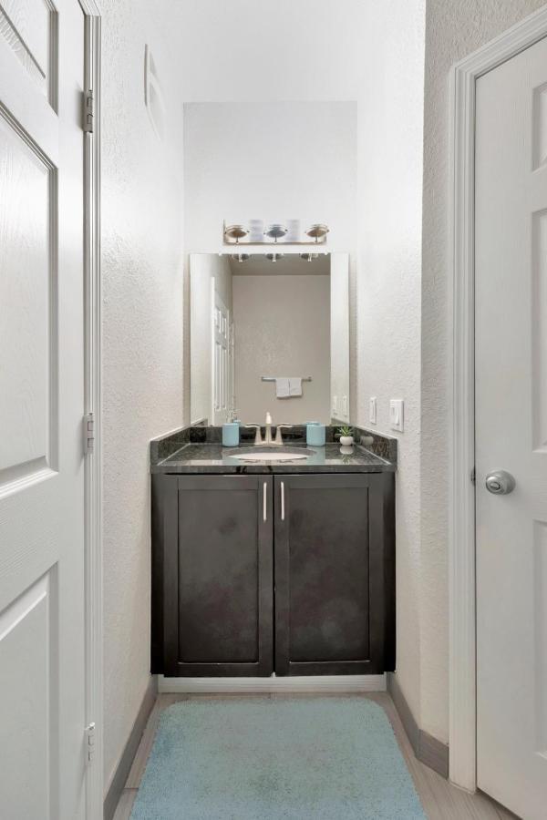 Tropical 3Br Suite-2 Resort Style Pools-5 Mil To Bay-Gym-Close To Beach Tampa Exterior photo